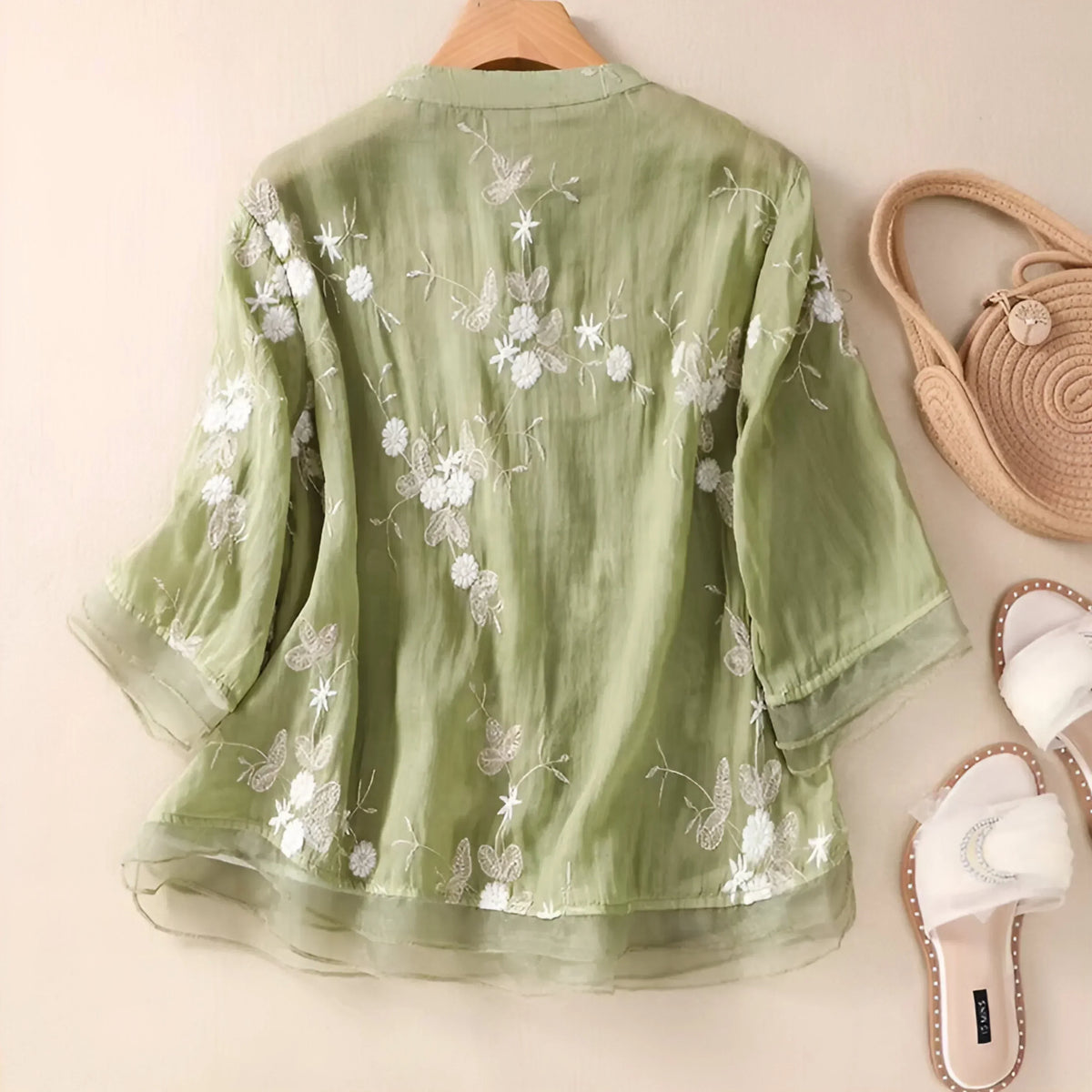 MARGOT | TOP THAT SKIMS THE TUMMY WITH EASE