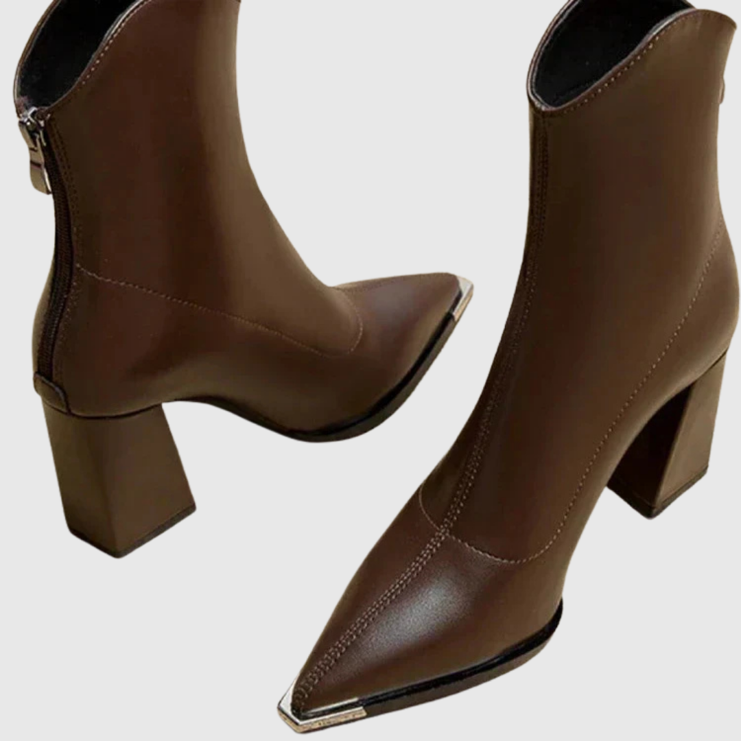 RELAXED FIT HEELS