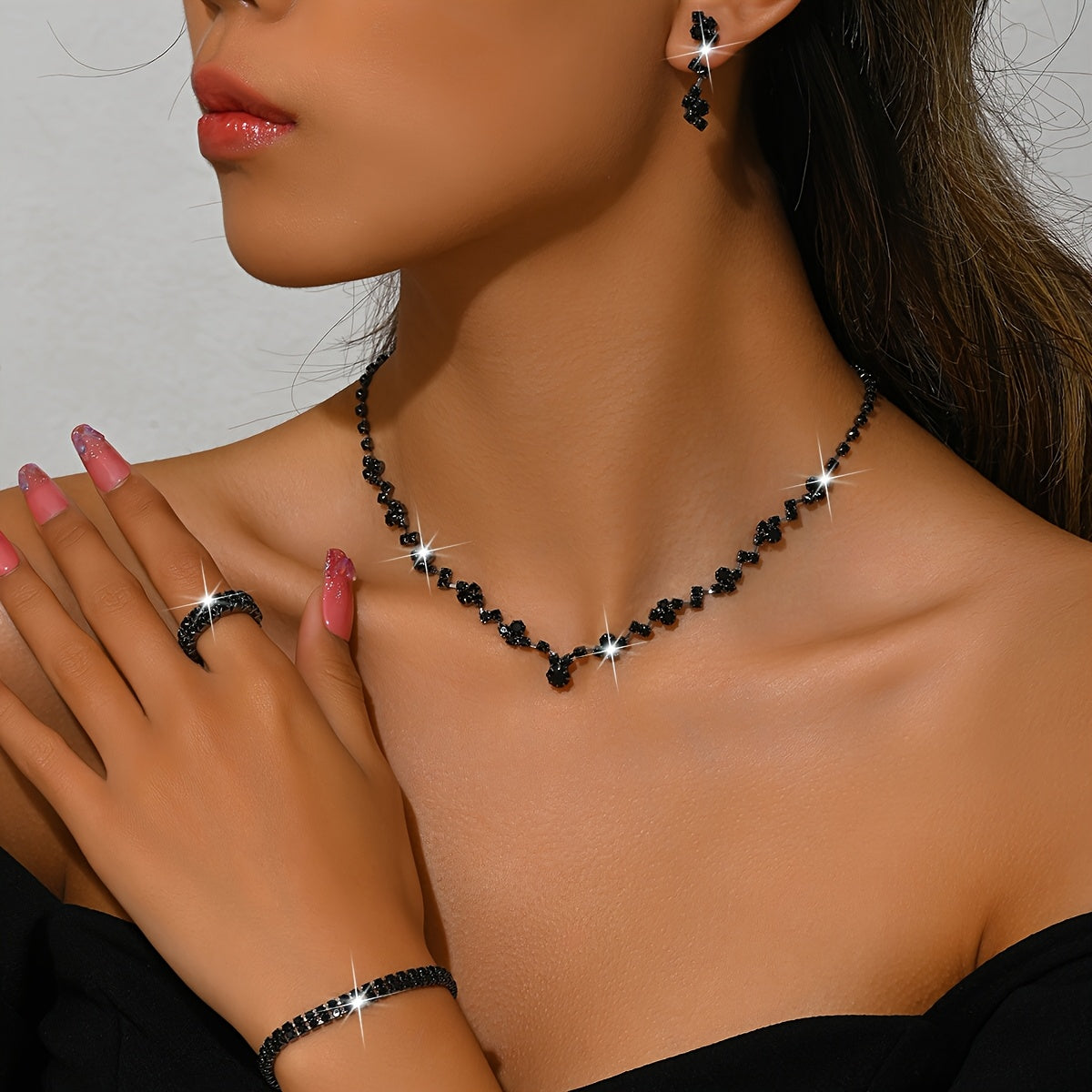 LIGHTWEIGHT ELEGANT 4-PIECE JEWELRY SET